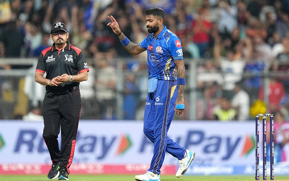 Hardik Pandya’s double strike floors Virat Kohli, Liam Livingstone