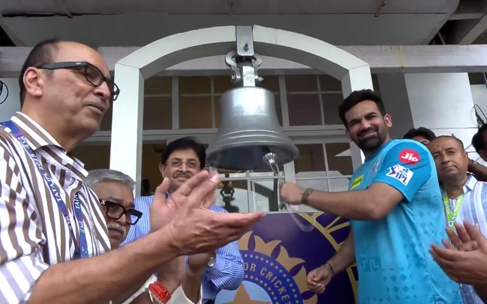 LSG mentor Zaheer Khan rings the bell at Eden Gardens ahead of clash against KKR