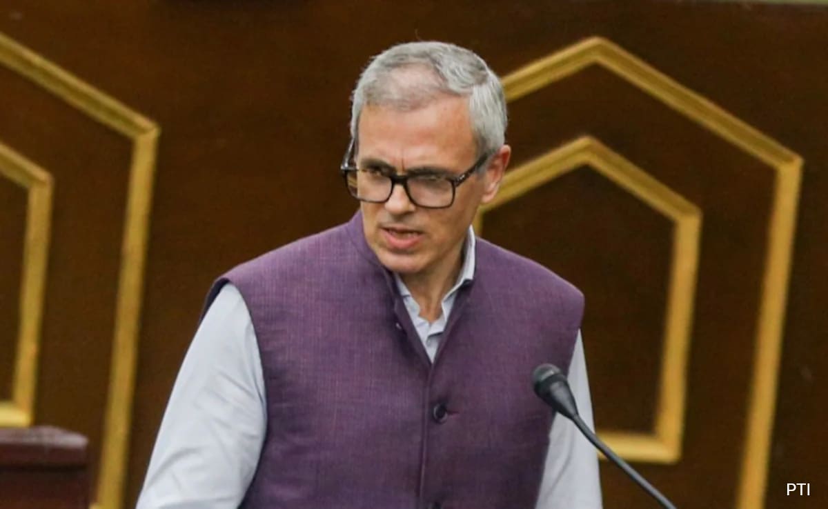 Centre-J&K Government Bonhomie Over? Tension Over Officers’ Transfer