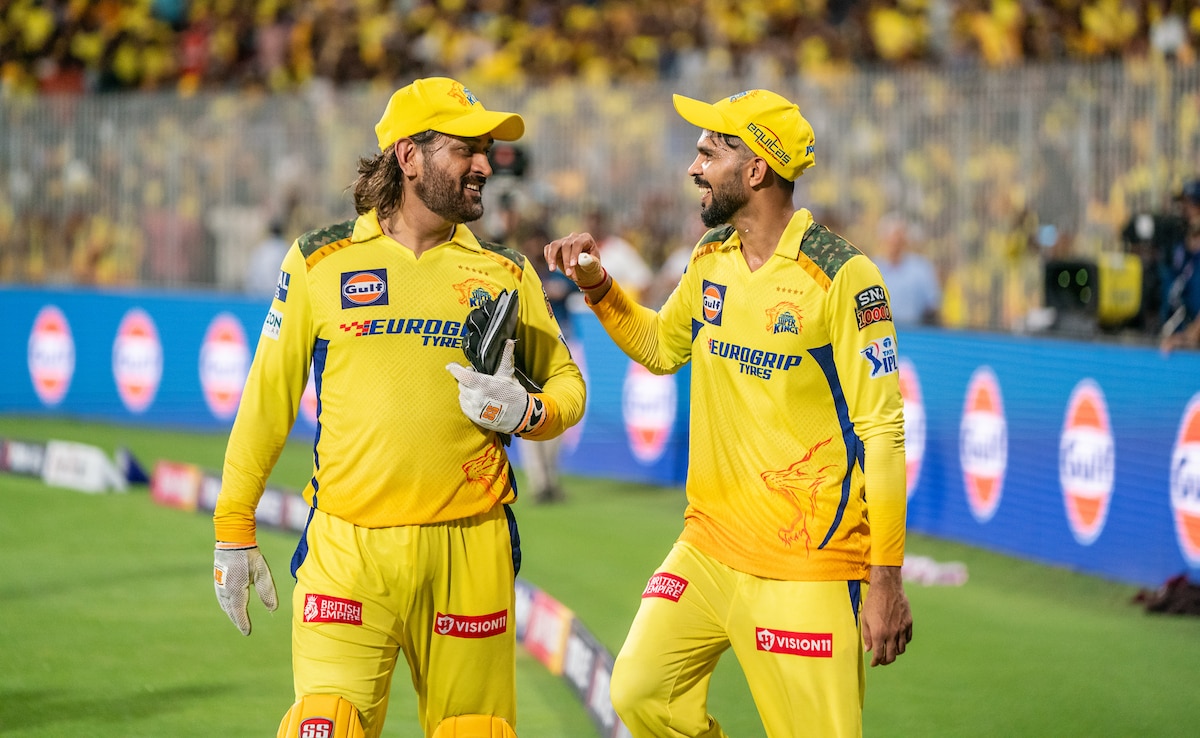 Chennai Super Kings Coach Drops Major Hint On MS Dhoni Returning As Captain: “Some Young Guy…”