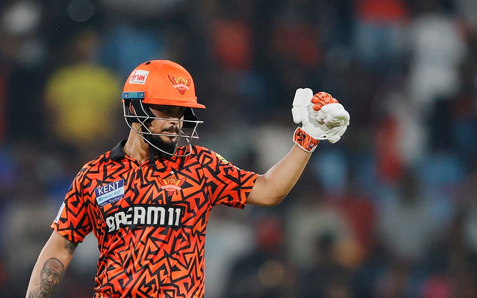 Funniest Memes from RCB vs SRH Mid-Innings of Match 65