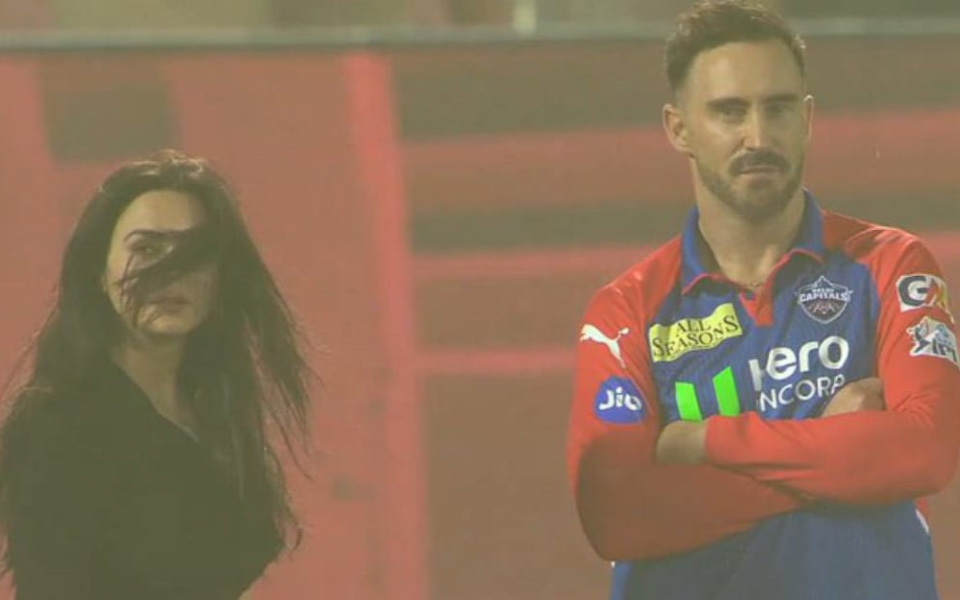 ‘Make it happen’ – Faf du Plessis responds to fan’s request after picture with Preity Zinta goes viral
