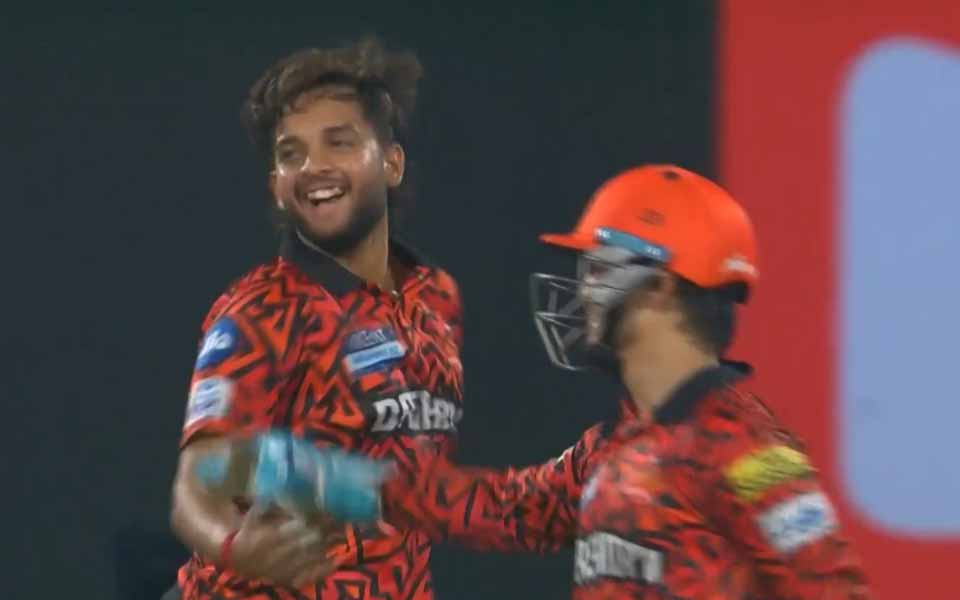 Harsh Dubey strikes twice in successive balls to throw KKR’s chase off track